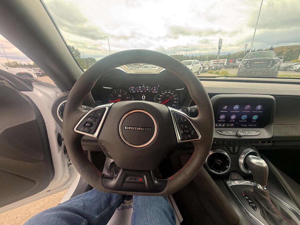 2020 Chevrolet Camaro ZL1 in Edmundston, New Brunswick - 12 - w1024h768px