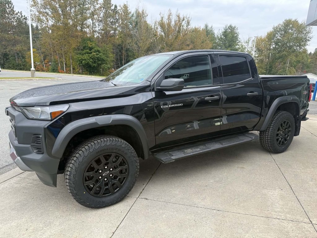 2023 Chevrolet Colorado 4WD Trail Boss in Edmundston, New Brunswick - 4 - w1024h768px