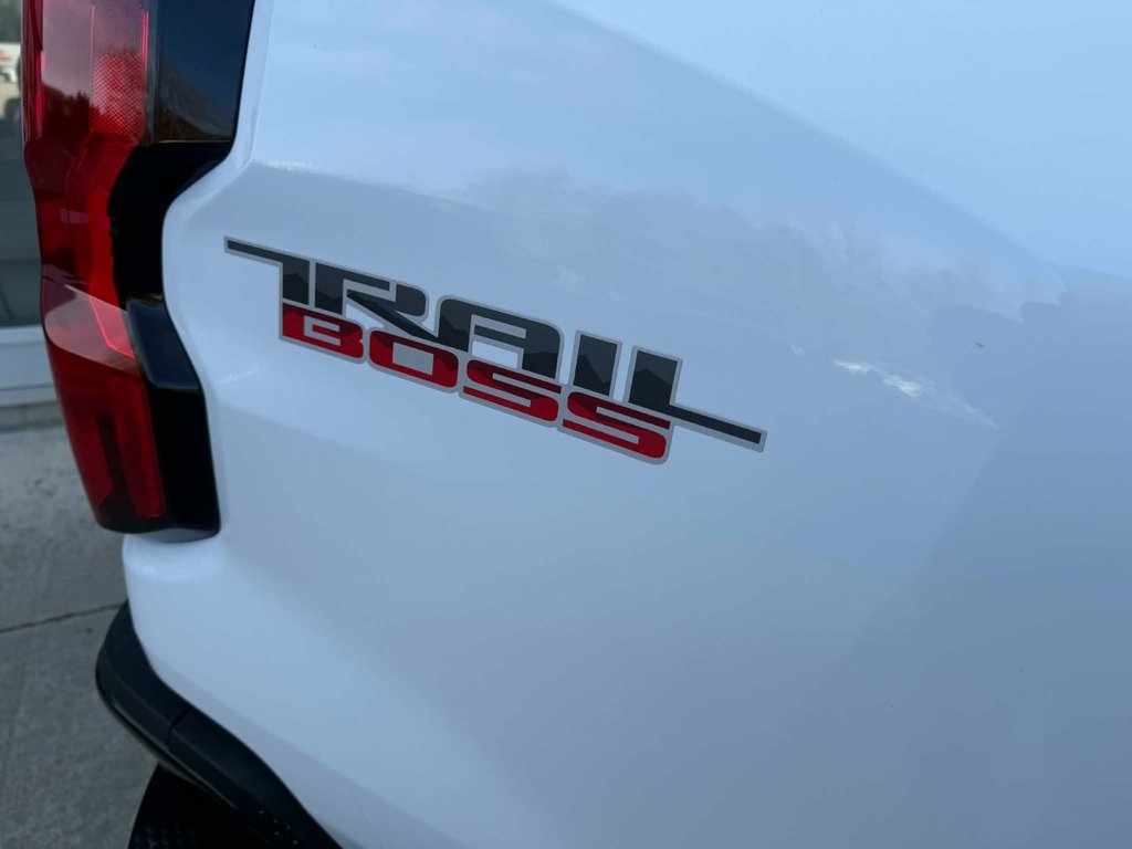 2026 Chevrolet Colorado Trail Boss in Edmundston, New Brunswick - 15 - w1024h768px