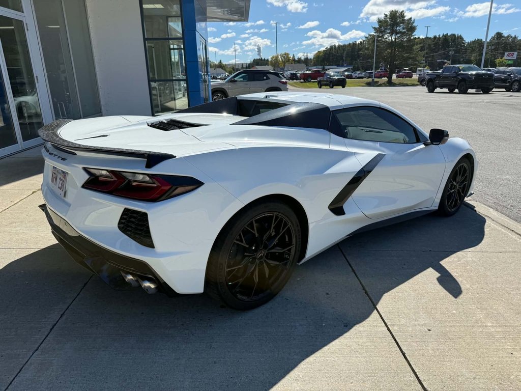 2025 Chevrolet Corvette 2LT in Edmundston, New Brunswick - 5 - w1024h768px