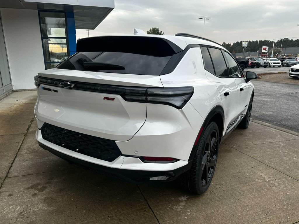 2025  Equinox EV 2RS in Edmundston, New Brunswick - 4 - w1024h768px