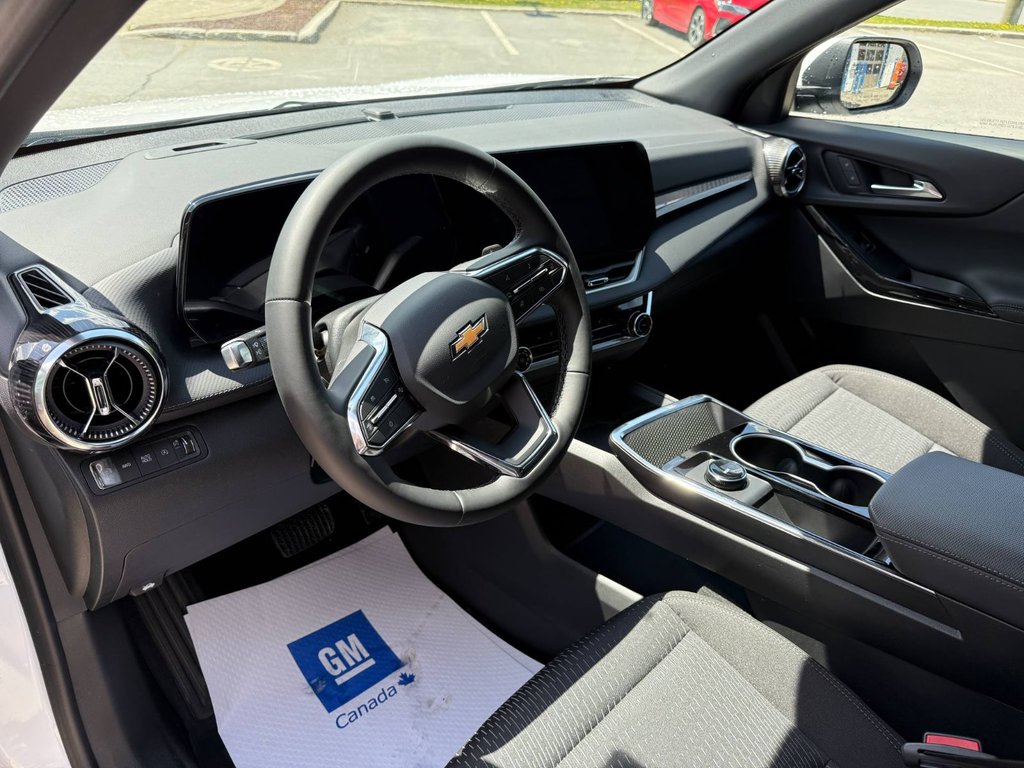 2026 Chevrolet Equinox LT in Edmundston, New Brunswick - 9 - w1024h768px