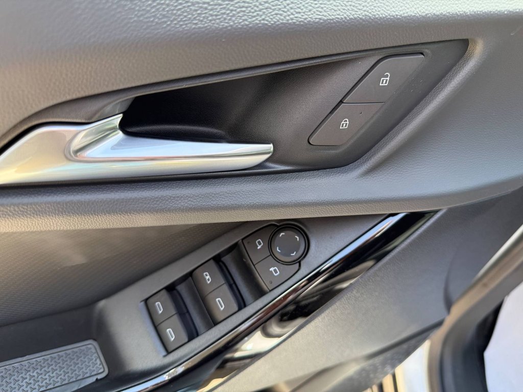 2026 Chevrolet Equinox LT in Edmundston, New Brunswick - 15 - w1024h768px