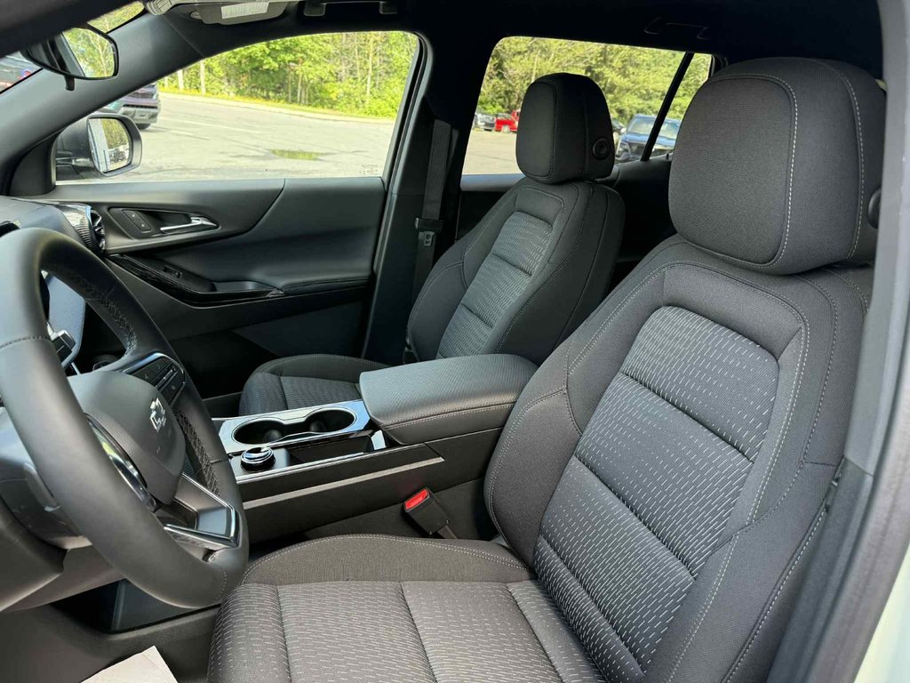 2026 Chevrolet Equinox LT in Edmundston, New Brunswick - 10 - w1024h768px