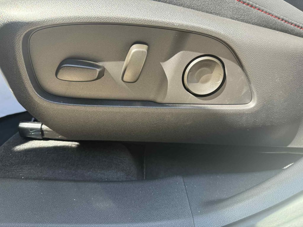 2026 Chevrolet Equinox AWD RS in Edmundston, New Brunswick - 9 - w1024h768px