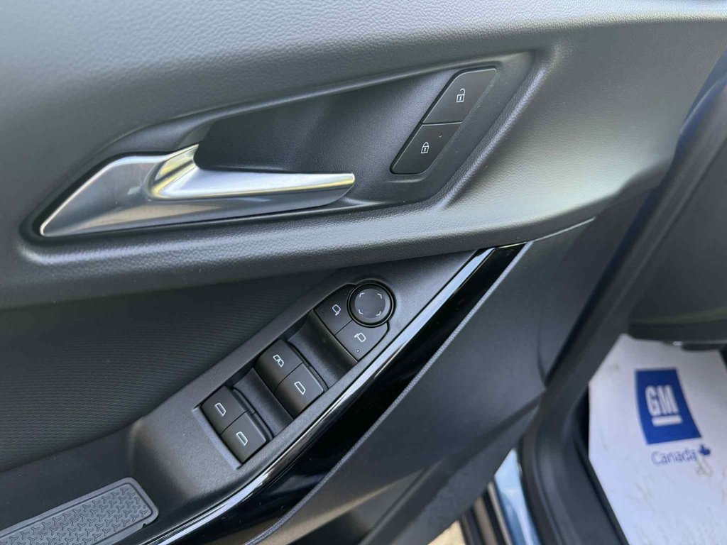 2026 Chevrolet Equinox LT in Edmundston, New Brunswick - 11 - w1024h768px