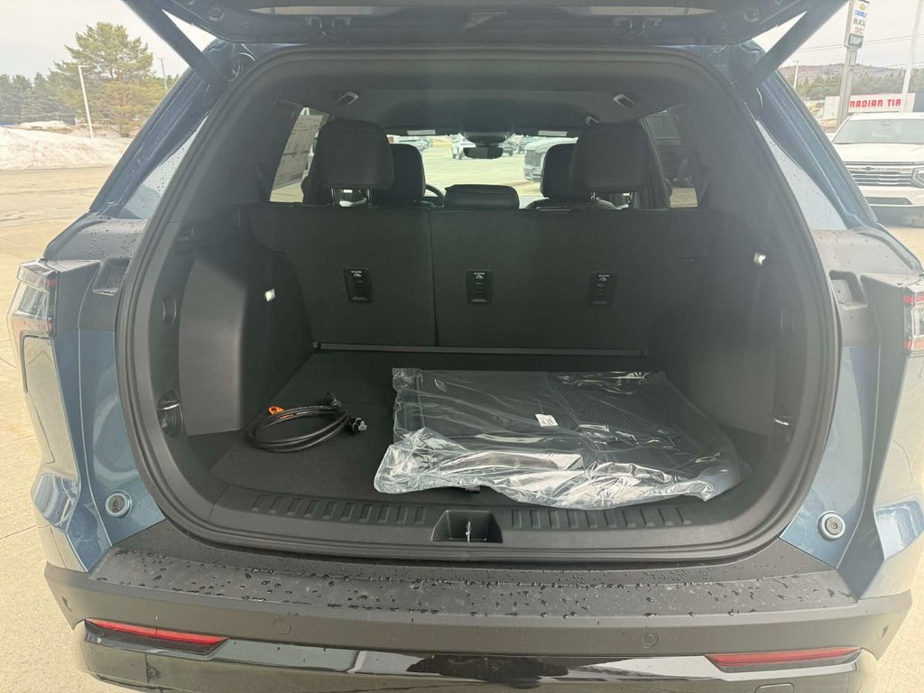 Chevrolet Equinox RS 2026 à Edmundston, Nouveau-Brunswick - 8 - w1024h768px