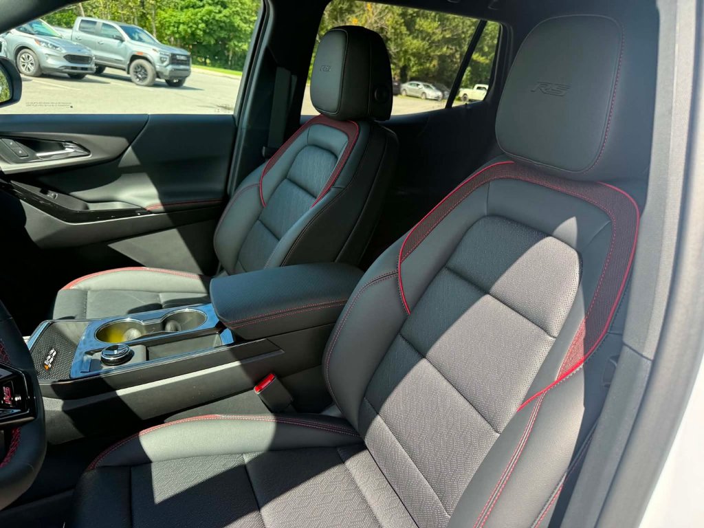 2027 Chevrolet Equinox RS in Edmundston, New Brunswick - 21 - w1024h768px