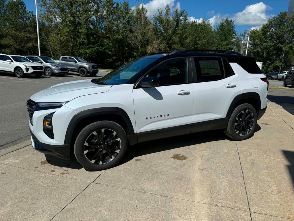 2027 Chevrolet Equinox RS in Edmundston, New Brunswick - 4 - w1024h768px