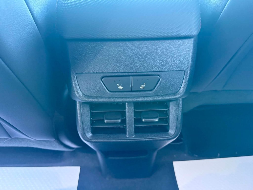 2027 Chevrolet Equinox RS in Edmundston, New Brunswick - 9 - w1024h768px
