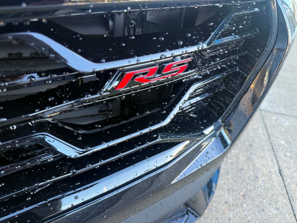 2027 Chevrolet Equinox RS in Edmundston, New Brunswick - 17 - w1024h768px