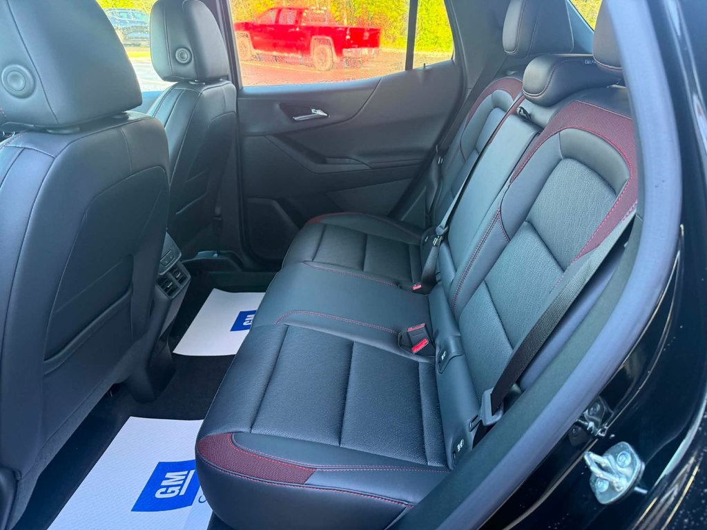 2027 Chevrolet Equinox RS in Edmundston, New Brunswick - 10 - w1024h768px