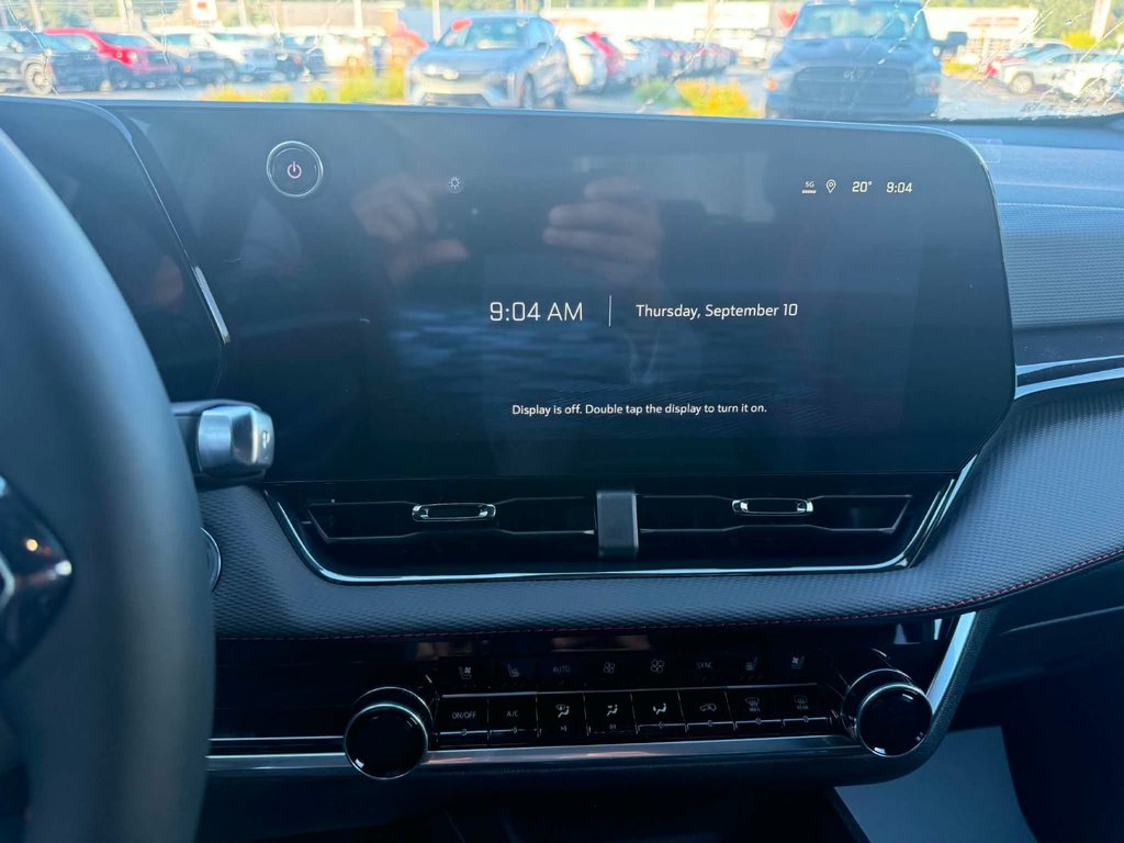 2027 Chevrolet Equinox RS in Edmundston, New Brunswick - 11 - w1024h768px