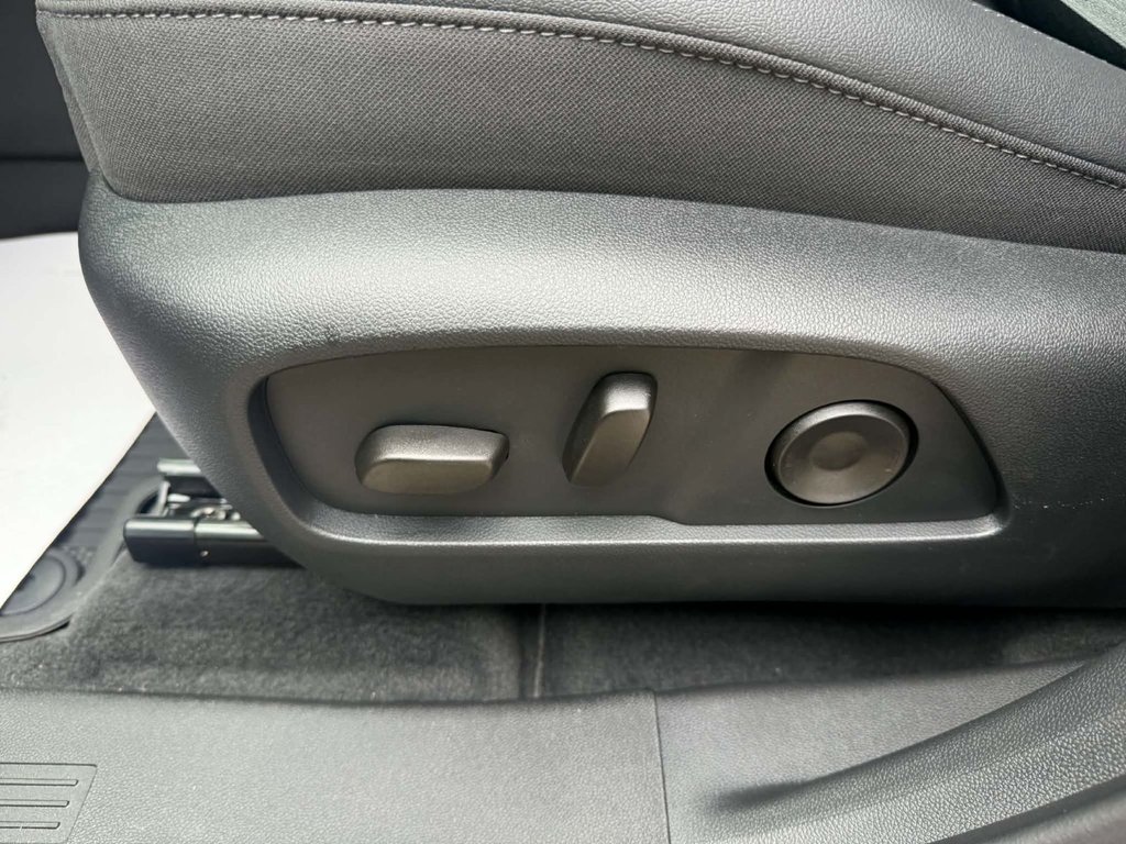 Chevrolet Equinox LT 2027 à Edmundston, Nouveau-Brunswick - 11 - w1024h768px