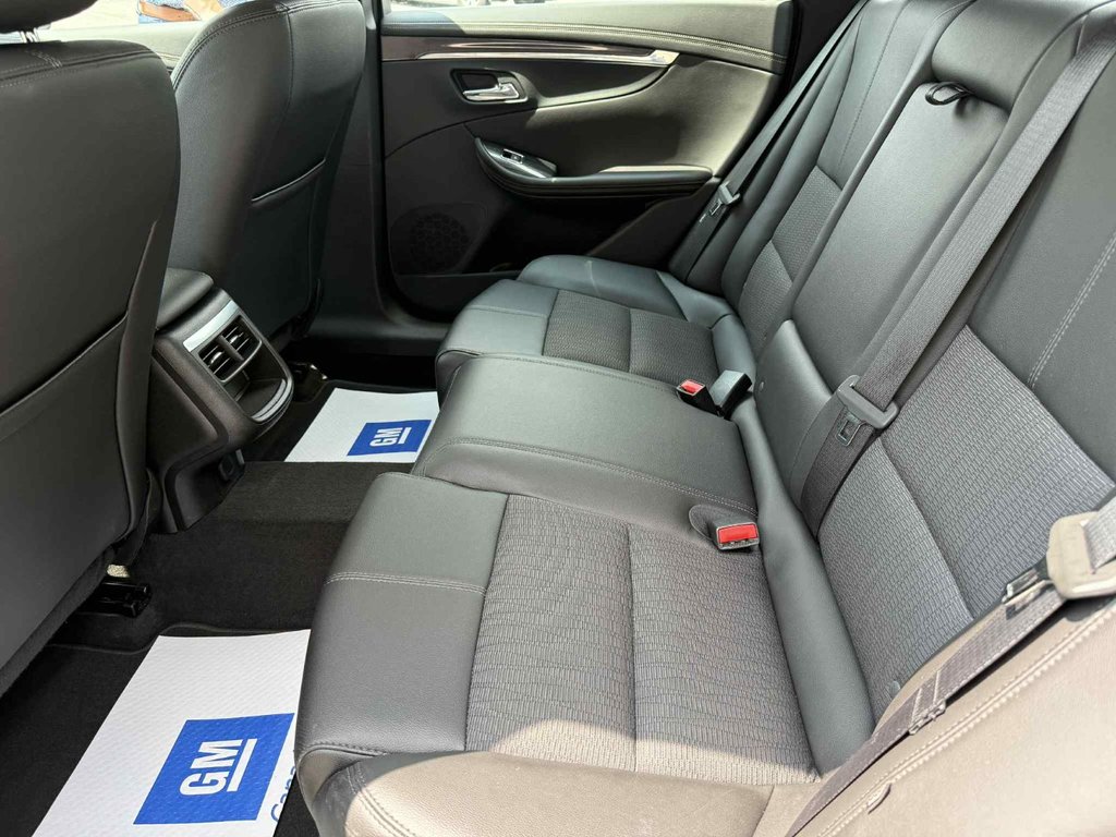 Chevrolet Impala LT 2017 à Edmundston, Nouveau-Brunswick - 9 - w1024h768px