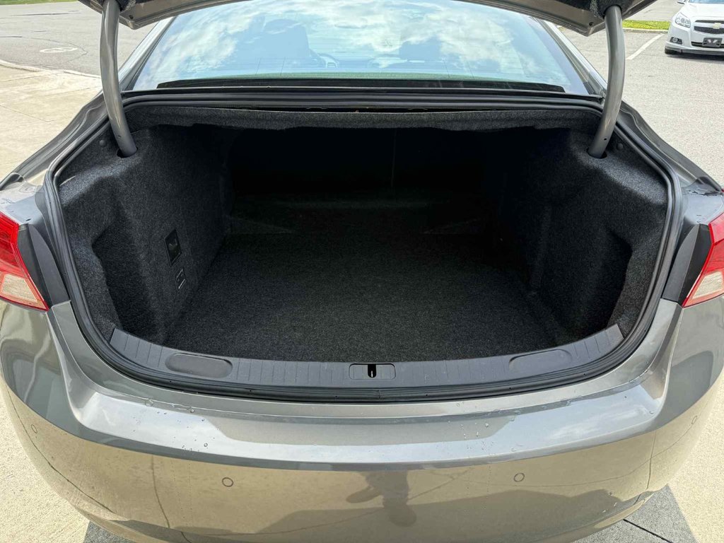 Chevrolet Impala LT 2017 à Edmundston, Nouveau-Brunswick - 7 - w1024h768px