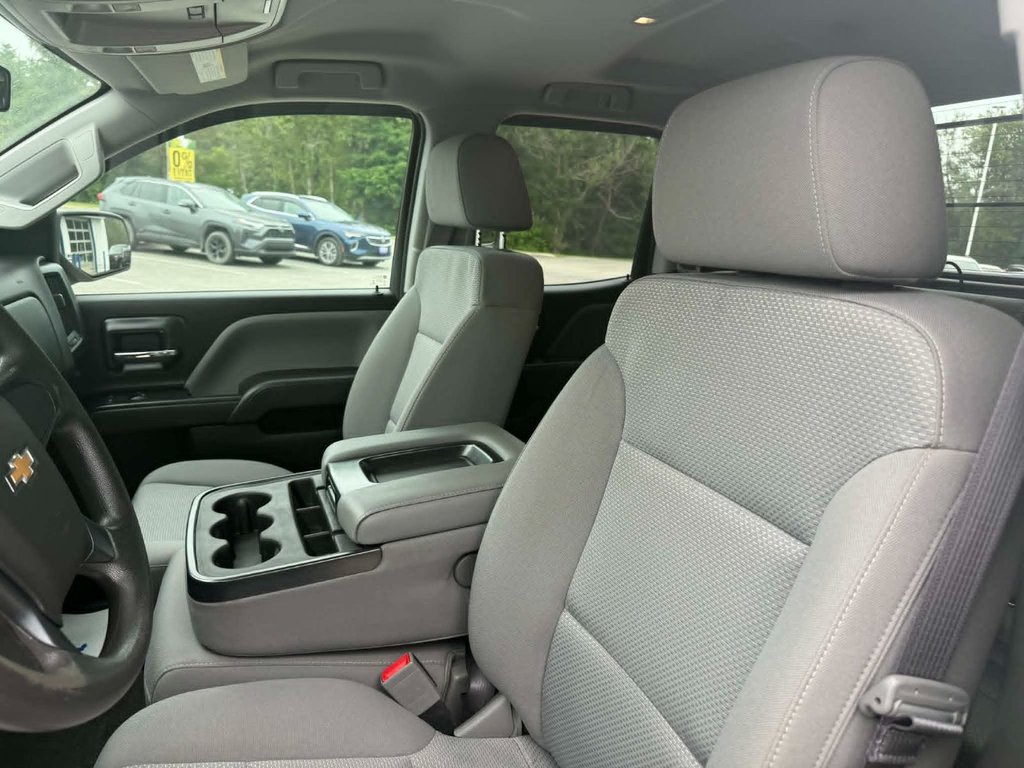 2017 Chevrolet Silverado 1500 Custom in Edmundston, New Brunswick - 13 - w1024h768px