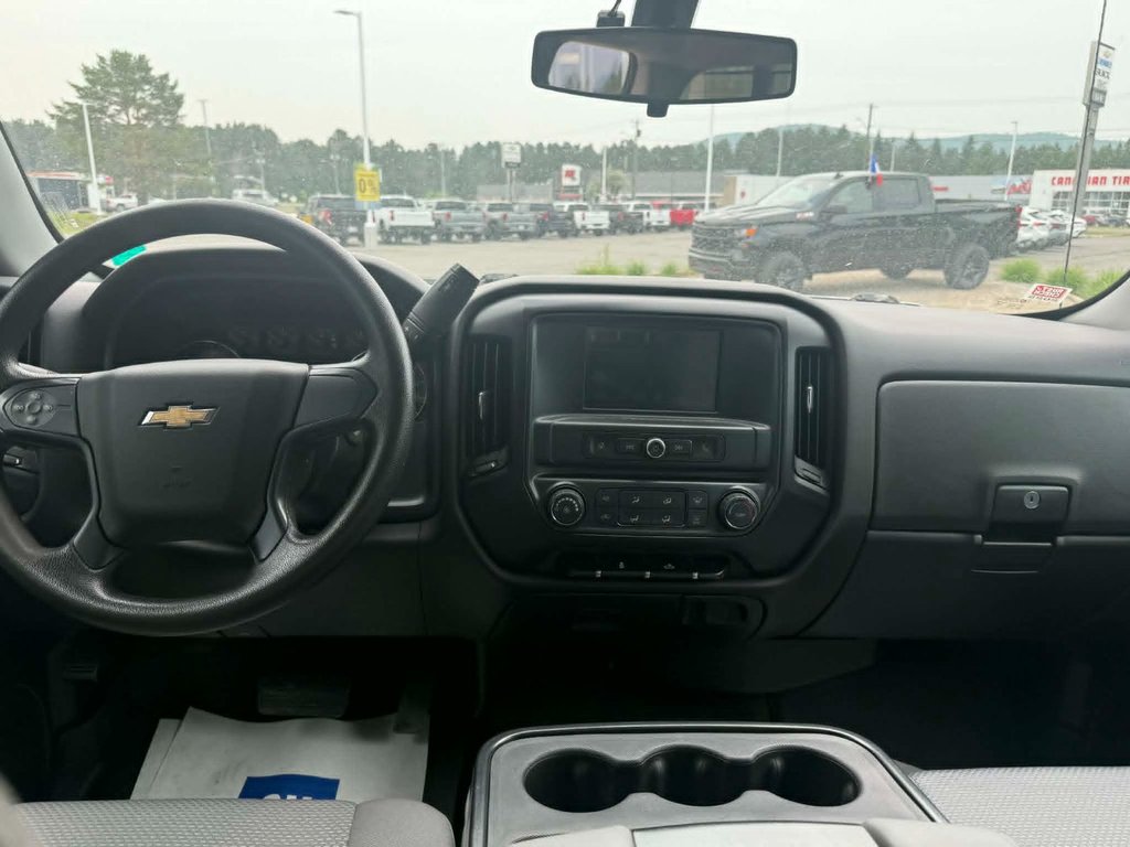 2017 Chevrolet Silverado 1500 Custom in Edmundston, New Brunswick - 9 - w1024h768px