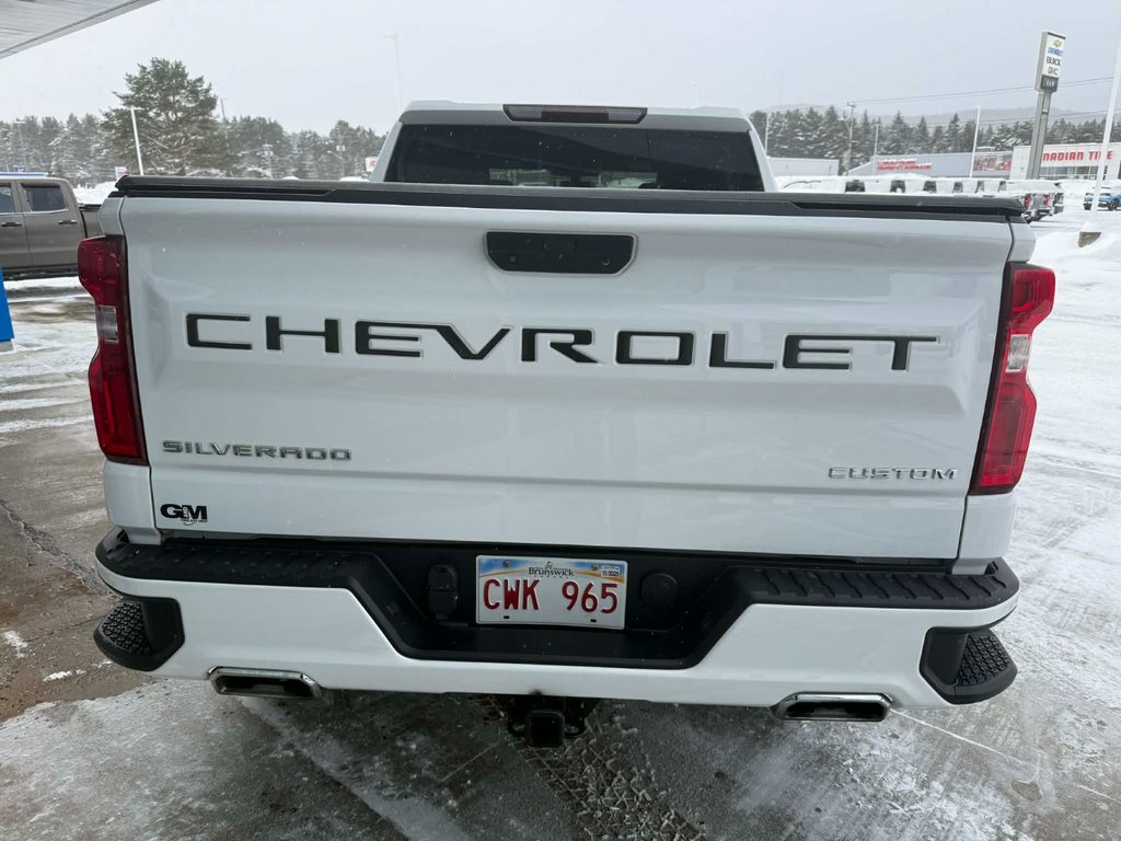 Chevrolet Silverado 1500 Custom 2021 à Edmundston, Nouveau-Brunswick - 6 - w1024h768px
