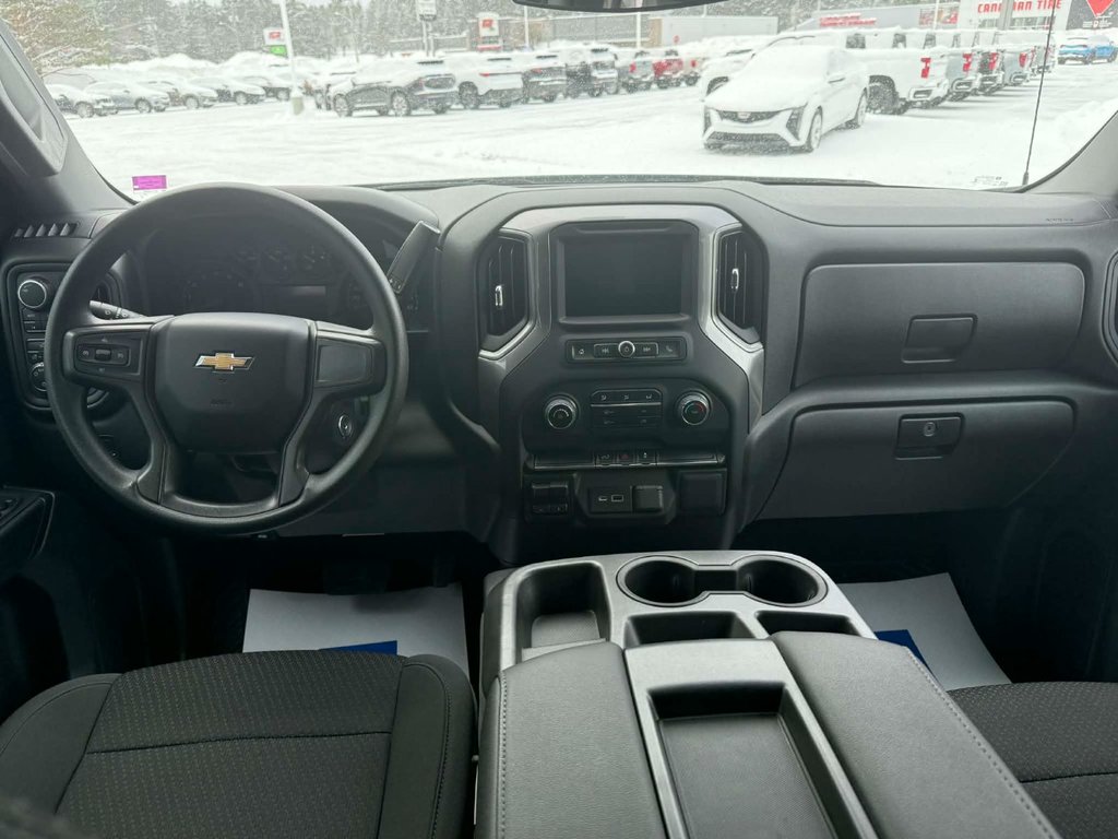 Chevrolet Silverado 1500 Custom 2021 à Edmundston, Nouveau-Brunswick - 11 - w1024h768px