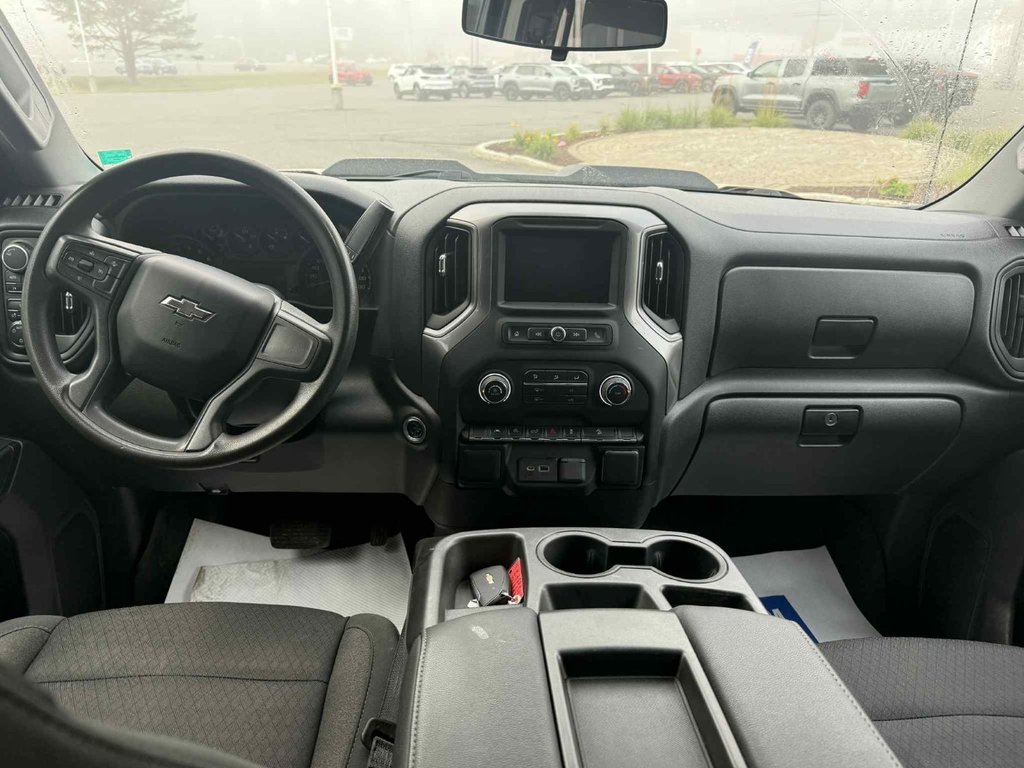 Chevrolet Silverado 1500 Custom Trail Boss 2022 à Edmundston, Nouveau-Brunswick - 8 - w1024h768px