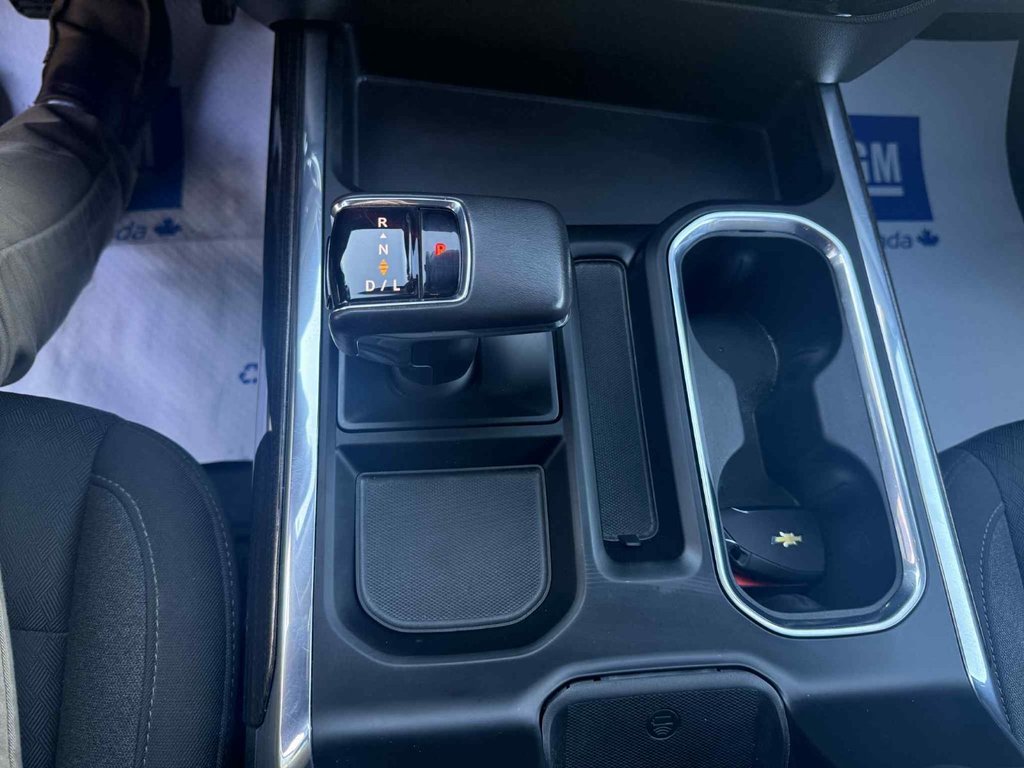 2022 Chevrolet Silverado 1500 RST in Edmundston, New Brunswick - 22 - w1024h768px