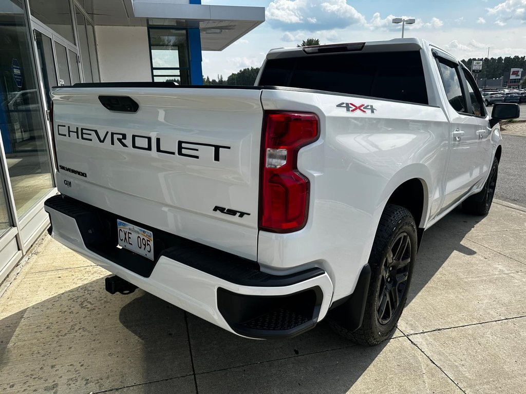 2023  Silverado 1500 RST in Edmundston, New Brunswick - 4 - w1024h768px