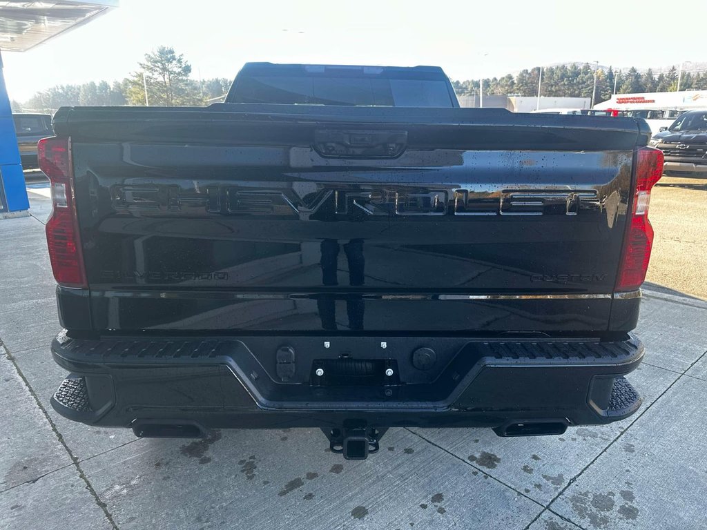 2025  Silverado 1500 Custom Trail Boss in Edmundston, New Brunswick - 5 - w1024h768px