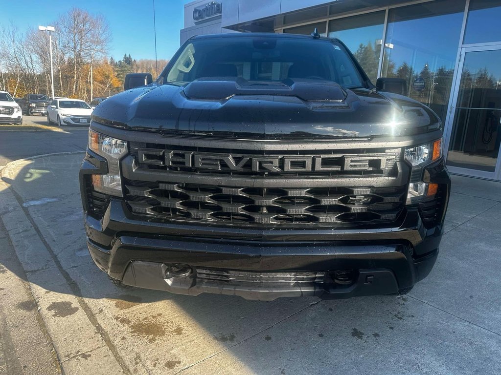 2025  Silverado 1500 Custom Trail Boss in Edmundston, New Brunswick - 2 - w1024h768px