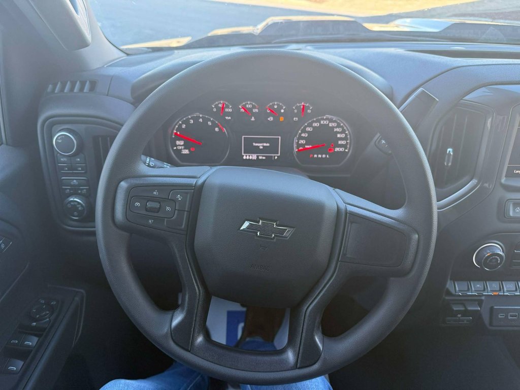 2025 Chevrolet Silverado 1500 Custom Trail Boss in Edmundston, New Brunswick - 15 - w1024h768px