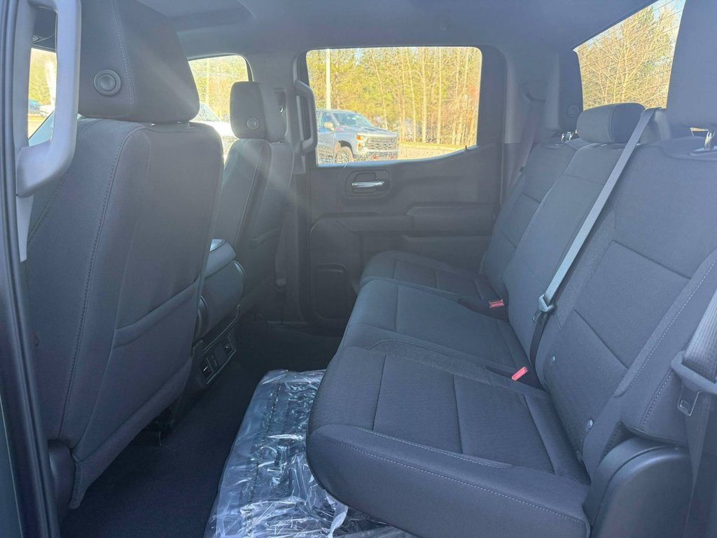 2025 Chevrolet Silverado 1500 Custom Trail Boss in Edmundston, New Brunswick - 14 - w1024h768px