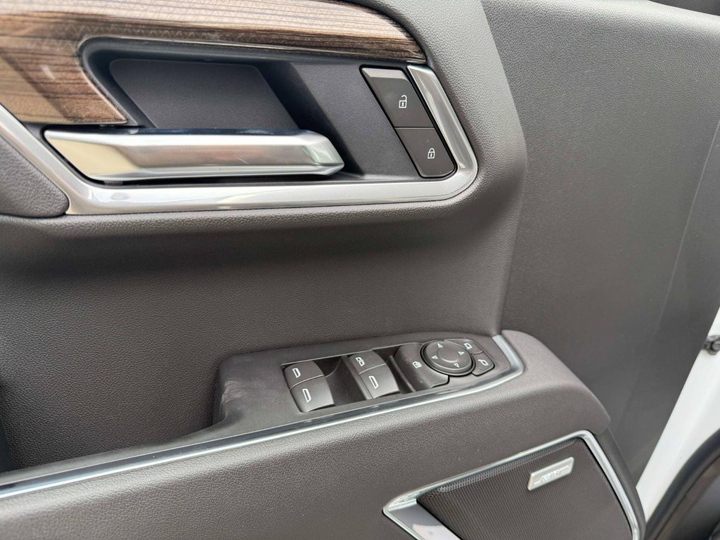 2025 Chevrolet Silverado 1500 RST in Edmundston, New Brunswick - 11 - w1024h768px
