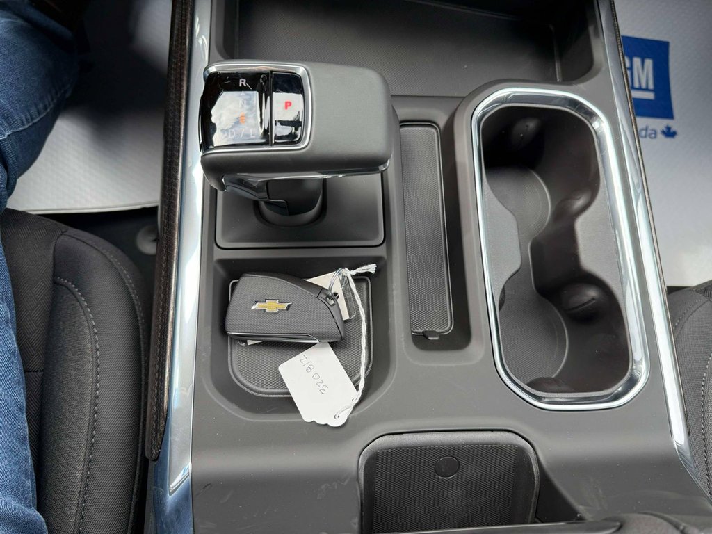 2025 Chevrolet Silverado 1500 RST in Edmundston, New Brunswick - 15 - w1024h768px