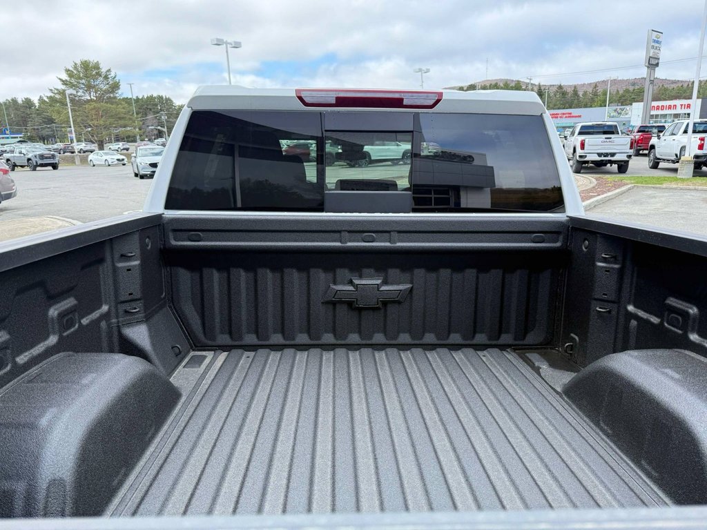 2025 Chevrolet Silverado 1500 RST in Edmundston, New Brunswick - 8 - w1024h768px