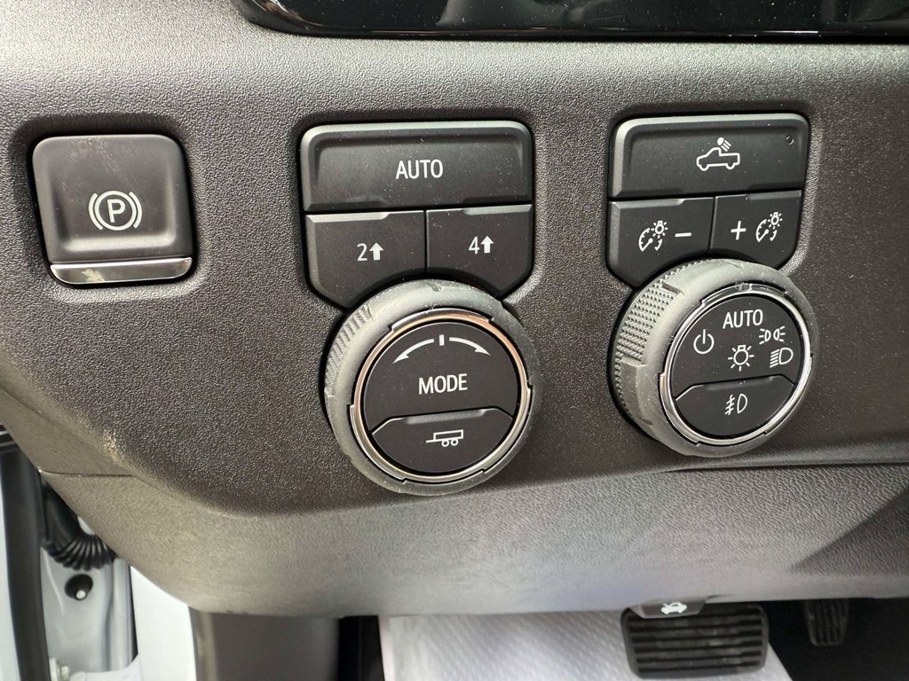 2025 Chevrolet Silverado 1500 RST in Edmundston, New Brunswick - 19 - w1024h768px