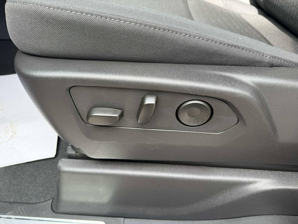 2025 Chevrolet Silverado 1500 RST in Edmundston, New Brunswick - 14 - w1024h768px