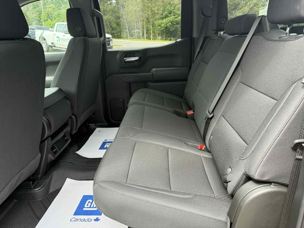 2025 Chevrolet Silverado 1500 WT in Edmundston, New Brunswick - 14 - w1024h768px