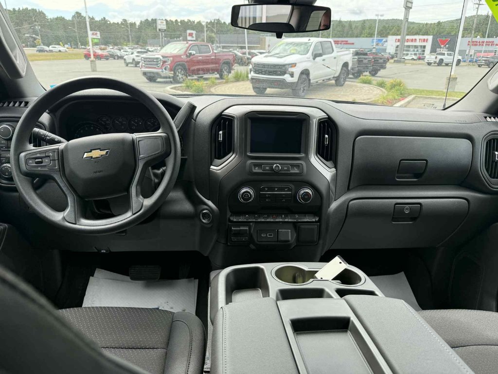 2025 Chevrolet Silverado 1500 WT in Edmundston, New Brunswick - 8 - w1024h768px