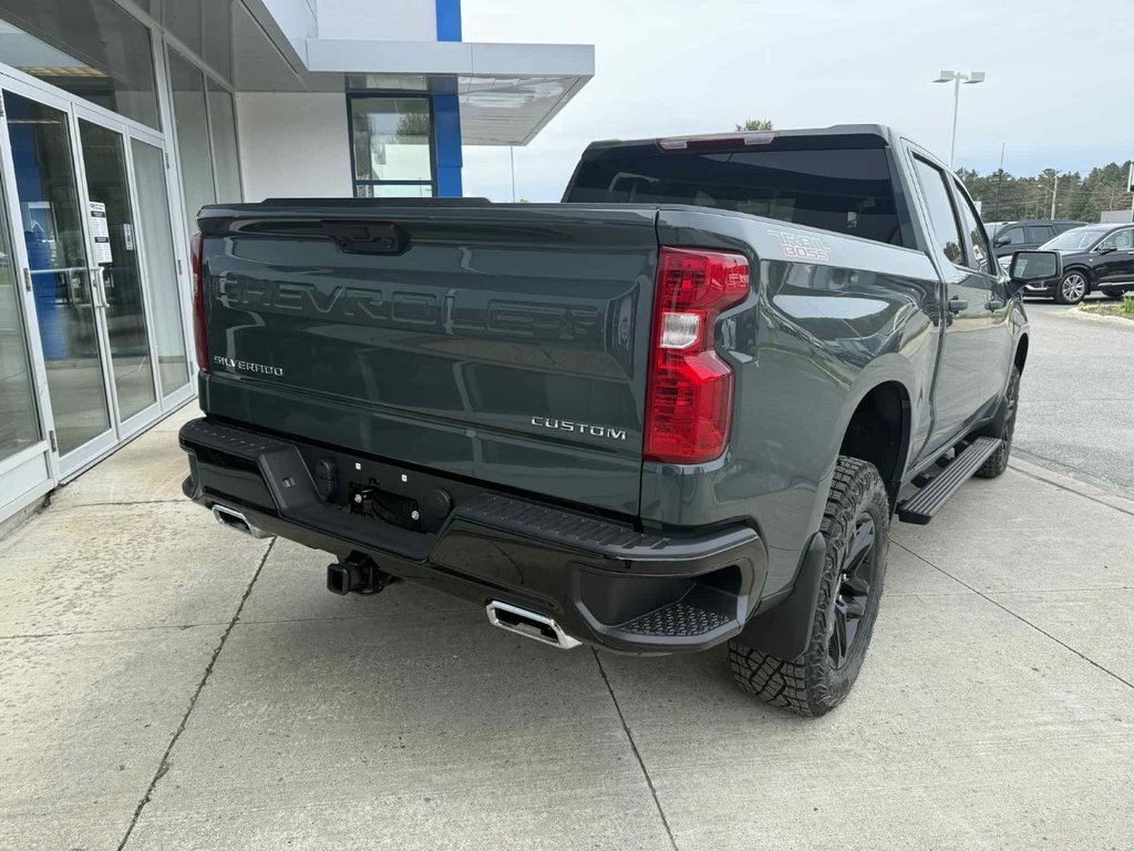 Chevrolet Silverado 1500 Custom Trail Boss 2025 à Edmundston, Nouveau-Brunswick - 6 - w1024h768px
