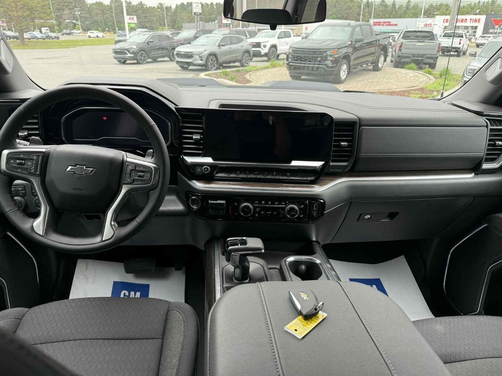 Chevrolet Silverado 1500 LT TRAIL BOSS 2025 à Edmundston, Nouveau-Brunswick - 21 - w1024h768px