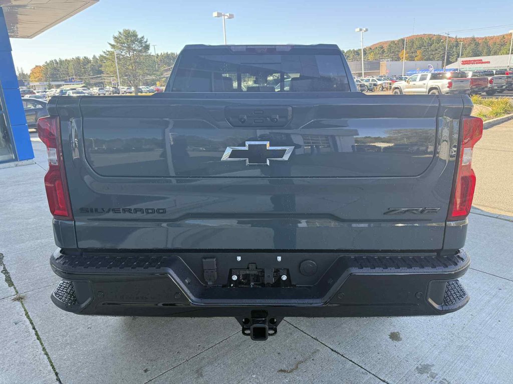 2026 Chevrolet Silverado 1500 ZR2 in Edmundston, New Brunswick - 8 - w1024h768px