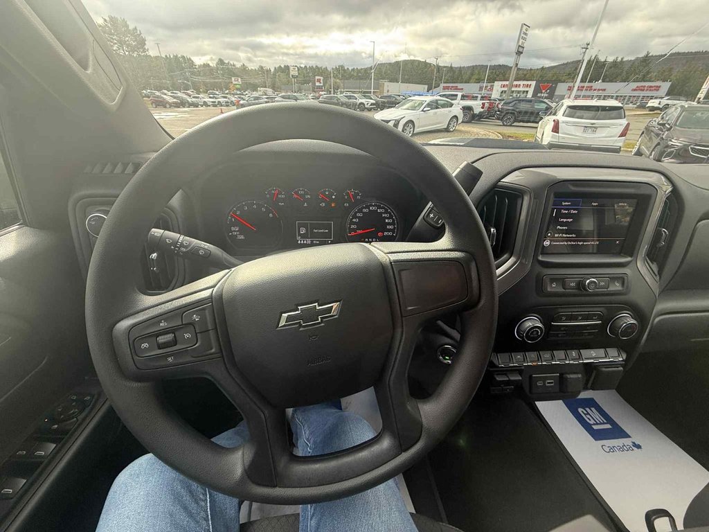 2026 Chevrolet Silverado 1500 Custom Trail Boss in Edmundston, New Brunswick - 13 - w1024h768px