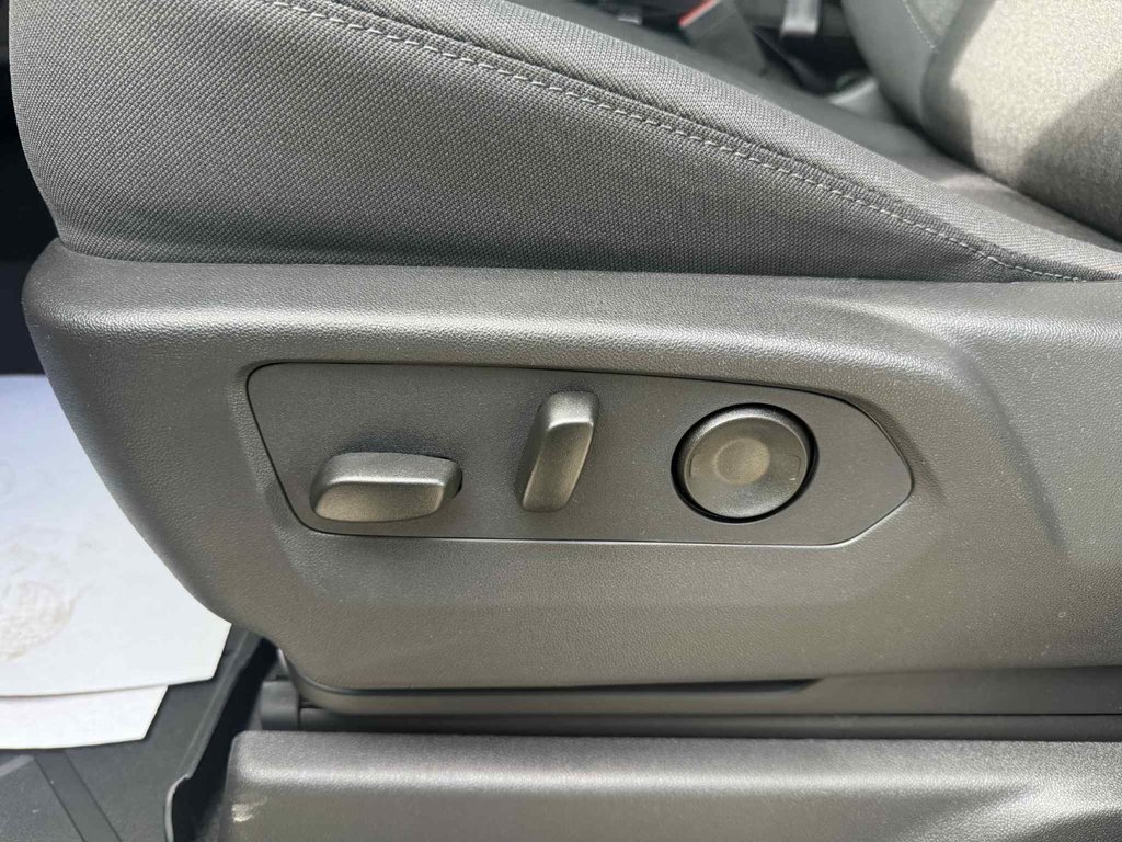 2026 Chevrolet Silverado 1500 Custom Trail Boss in Edmundston, New Brunswick - 12 - w1024h768px