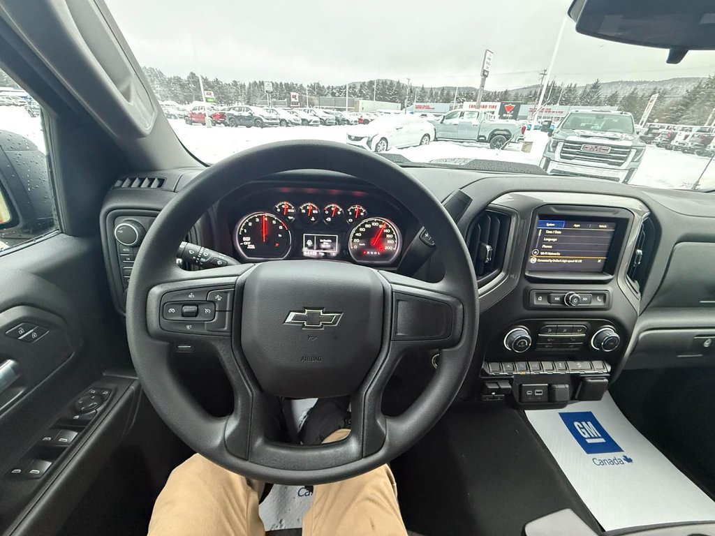 2026 Chevrolet Silverado 1500 Custom Trail Boss in Edmundston, New Brunswick - 17 - w1024h768px