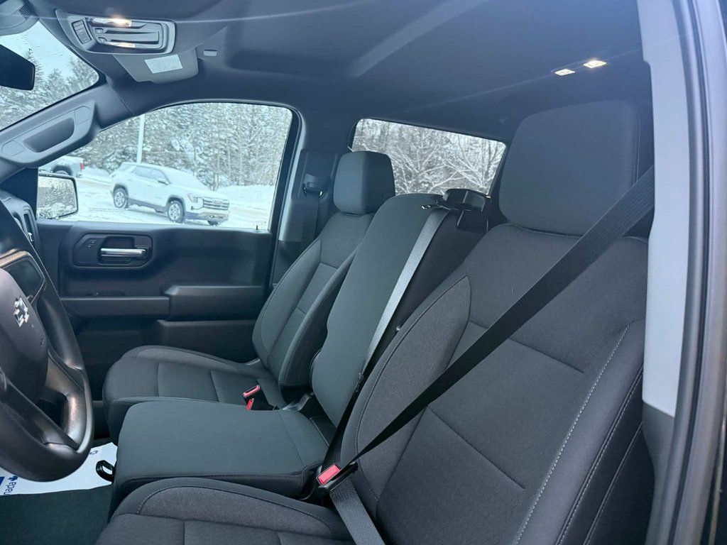 Chevrolet Silverado 1500 Custom Trail Boss 2026 à Edmundston, Nouveau-Brunswick - 16 - w1024h768px