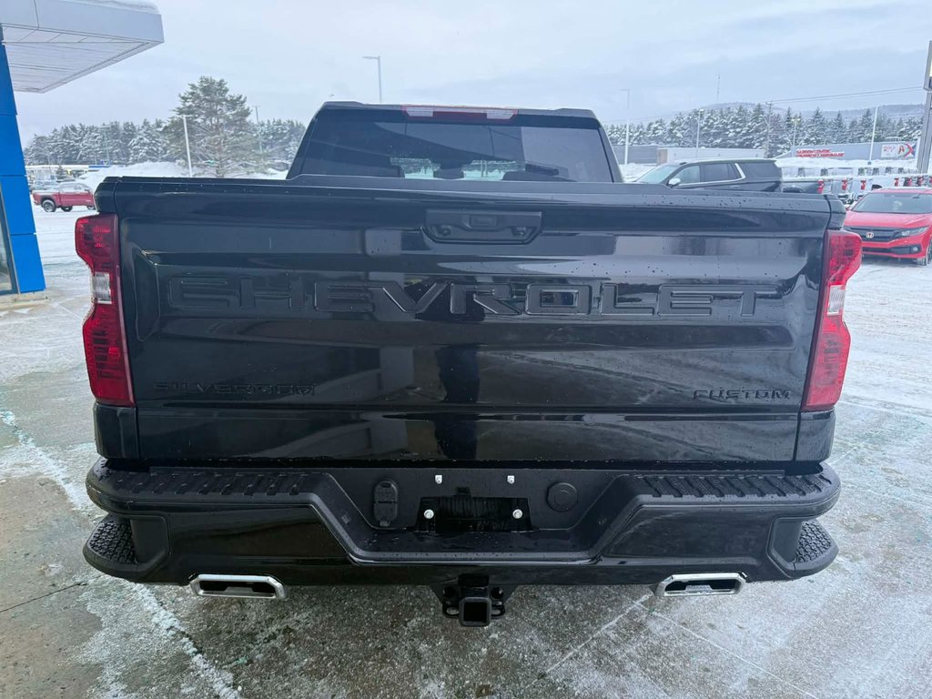 Chevrolet Silverado 1500 Custom Trail Boss 2026 à Edmundston, Nouveau-Brunswick - 6 - w1024h768px