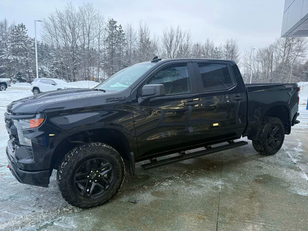 Chevrolet Silverado 1500 Custom Trail Boss 2026 à Edmundston, Nouveau-Brunswick - 4 - w1024h768px