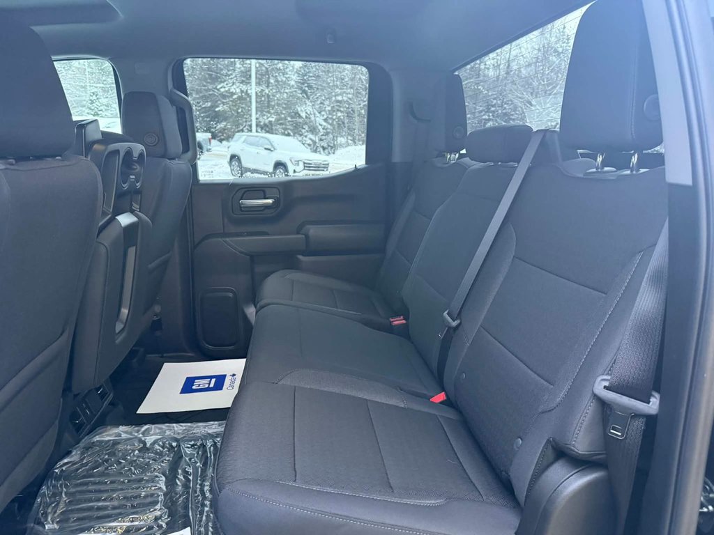 Chevrolet Silverado 1500 Custom Trail Boss 2026 à Edmundston, Nouveau-Brunswick - 12 - w1024h768px