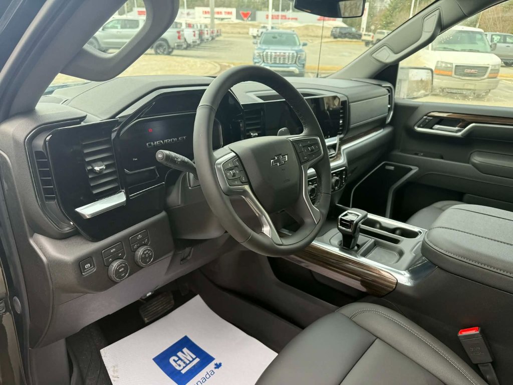 2026 Chevrolet Silverado 1500 RST in Edmundston, New Brunswick - 8 - w1024h768px