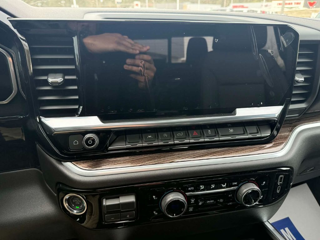 2026 Chevrolet Silverado 1500 RST in Edmundston, New Brunswick - 19 - w1024h768px